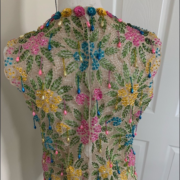 Small Vintage 80’ beaded flowers embroidered top - Picture 3 of 7